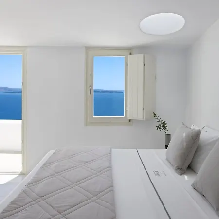 Elegant Santorini House Serenity Caldera Viewoutdoor Hot Tub Private Pool Oia *
