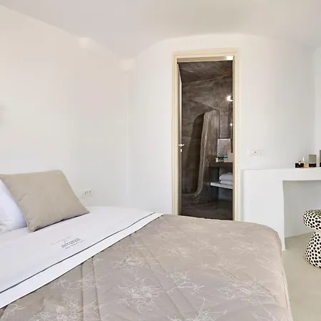 Villa Elegant Santorini House Serenity Caldera View Outdoor Hot Tub *