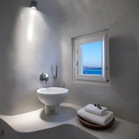 Elegant Santorini House Serenity Caldera View Outdoor Hot Tub Villa