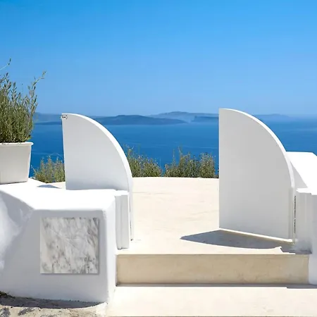 Elegant Santorini House Serenity Caldera View Outdoor Hot Tub Villa Tholos (Santorini)