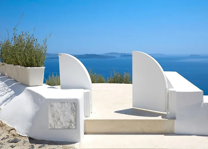 Elegant Santorini House Serenity Caldera View Outdoor Hot Tub Villa Tholos (Santorini)
