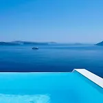 Elegant Santorini House Serenity Caldera View Outdoor Hot Tub Villa *